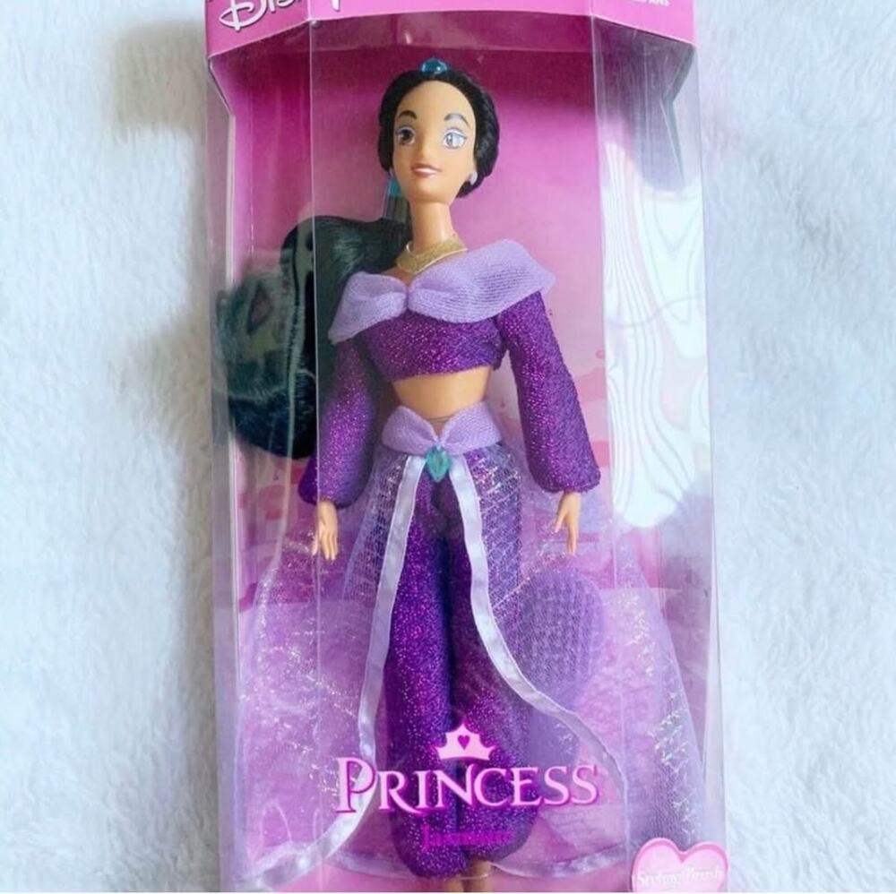 Vintage Disney Store Princess Jasmine Doll (New in Box)